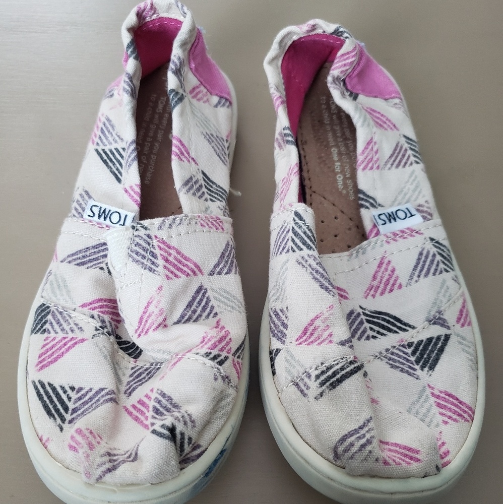 Girls Tom's Sneakers
